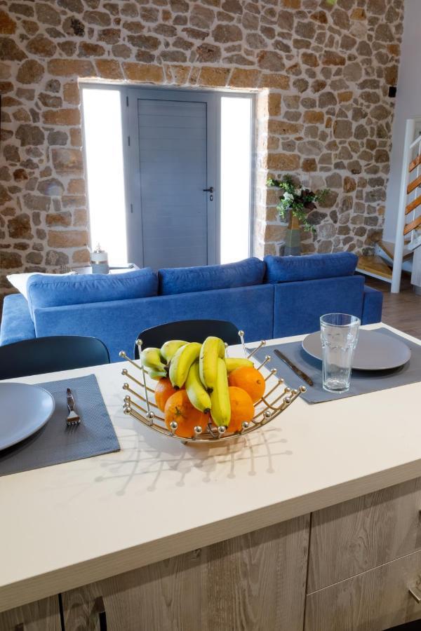 Adrian'S Luxury Apartments 1 Drepano  Ngoại thất bức ảnh