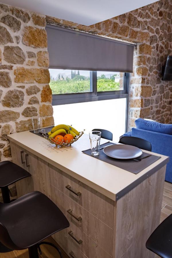Adrian'S Luxury Apartments 1 Drepano  Ngoại thất bức ảnh